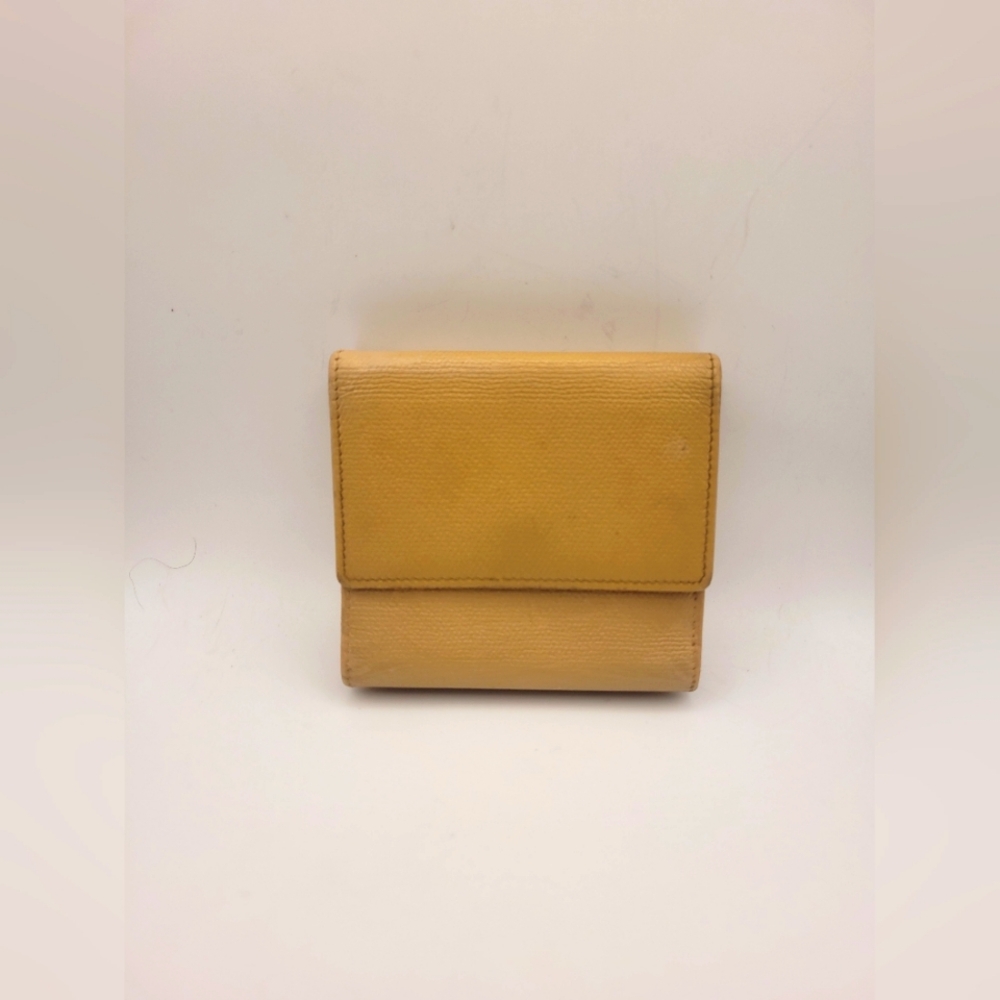 Chanel Vintage Caviar Leather Bifold Wallet - Picture 2 of 4
